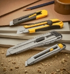 Afbeeldingen van Interlock afbreekmes 18mm 0-10-018